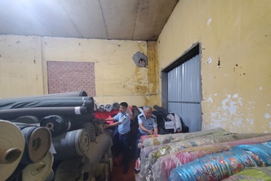 TP.HCM: Thu giữ trên 10 tấn vải và nguyên phụ liệu không rõ nguồn gốc 