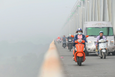 Hà Nội chìm trong tình trạng ô nhiễm không khí thuộc ngưỡng tím rất có hại cho sức khỏe