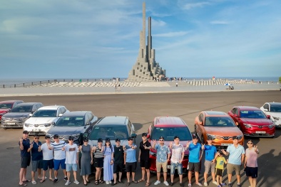 VinFast tặng quà tết Ất Tỵ, tri ân toàn bộ khách hàng sở hữu ô tô trước ngày 31/12/2024