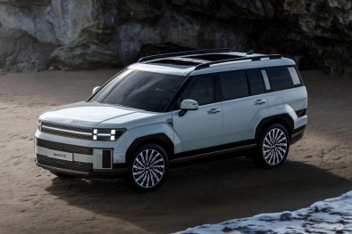 Hyundai triệu hồi hơn 34.000 xe Santa Fe và Santa Fe hybrid do lỗi mái che