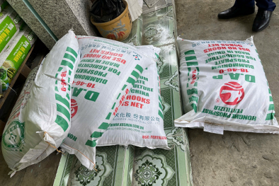 Đồng Tháp xử phạt cơ sở kinh doanh phân bón giả mạo bao bì và vi phạm nhãn hàng hóa