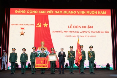 Chủ tịch nước trao danh hiệu Anh hùng lực lượng vũ trang nhân dân cho Viện Hàng không vũ trụ Viettel