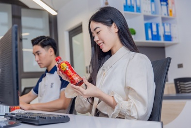 Cách hay giúp các anh trai ‘vượt chông gai’ nóng trong người khi liên tục tiệc tùng cuối năm 