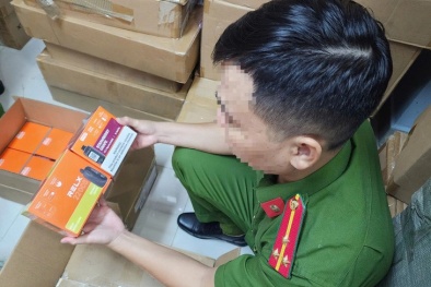 Đột kích kho thuốc lá điện tử ‘khủng’ tại TP.Đà Nẵng