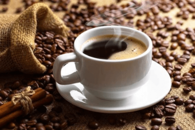 Bác sĩ lưu ý gì khi người mắc bệnh thận mạn uống cà phê?