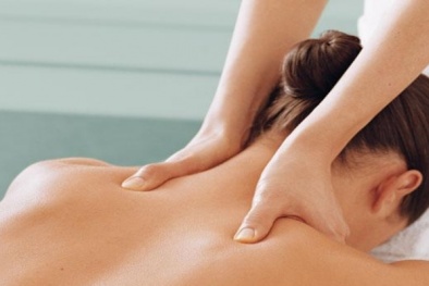 Nhiều hệ lụy tiềm ẩn về sức khỏe khi trị liệu cổ vai gáy tại các spa