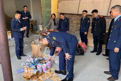 Bắc Giang liên tiếp tiêu hủy nhiều loại hàng hóa vi phạm hành chính