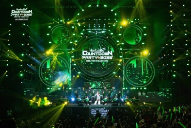 Herbalife Việt Nam tài trợ Chương trình “Chào Năm Mới 2025” tại Hà Nội, khuyến khích lối sống năng động