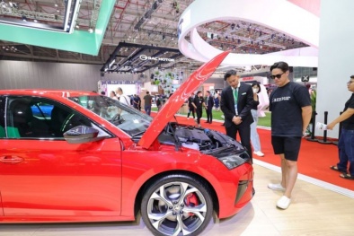 Kích cầu thị trường dịp cận Tết, hàng loạt mẫu ô tô giảm giá bán