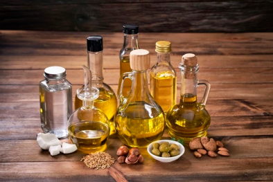 Chuyên gia dinh dưỡng nói gì về các loại dầu hạt đang được nhiều người 'sợ' dùng?