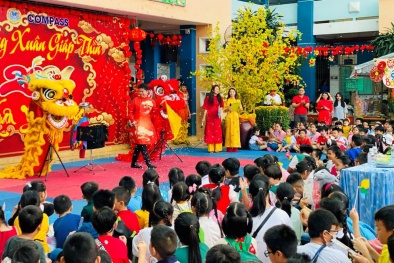 Không khí Tết cổ truyền tràn ngập trường học