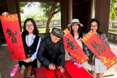 Nét đẹp xin chữ đầu năm