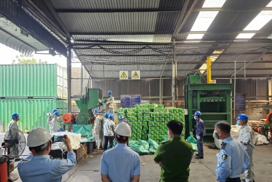 Thu giữ nhiều hàng lậu, hàng giả dịp Tết Nguyên đán tại TP.HCM