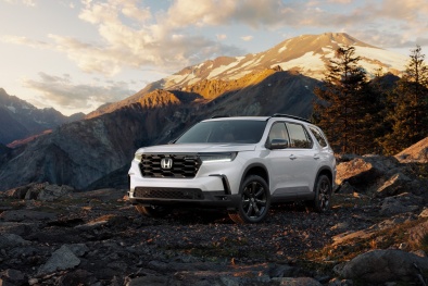 Honda Pilot 2025 bị triệu hồi do lỗi dây an toàn