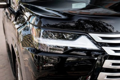 Lexus Việt Nam thu hồi hơn 2.300 xe do lỗi phản xạ đèn pha