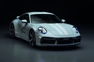 Porsche triệu hồi một số xe 911 do lỗi siết chốt dây an toàn