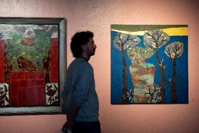 VCCA tổ chức triển lãm sơn mài 'như những lớp phù sa' của hai họa sỹ Trịnh Tuân và Công Kim Hoa