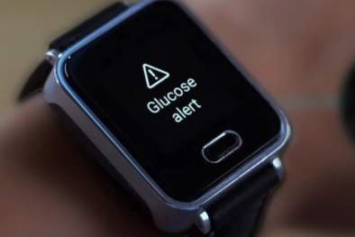 Bác sĩ khuyến cáo đồng hồ đo đường huyết không cần lấy máu chỉ là 'quảng cáo nổ'