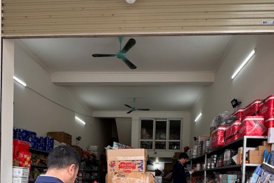 Ninh Bình phát hiện, tịch thu lô thực phẩm và đồ chơi trẻ em nhập lậu