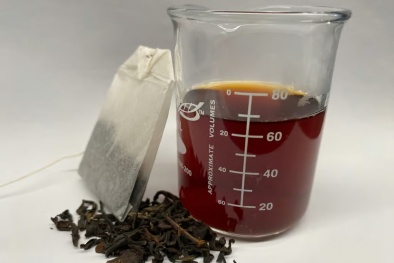 Phát hiện mới: Trà có thể loại bỏ kim loại nặng độc hại khỏi nước pha trà