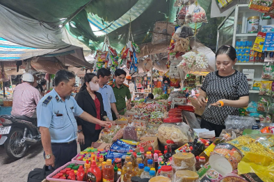 Tiền Giang thu phạt hơn 1,1 tỷ đồng trong đợt cao điểm kiểm tra thị trường