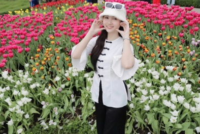 Phái đẹp hào hứng lên núi Bà Đen check-in với hoa tulip và tìm may mắn trong ngày 8/3