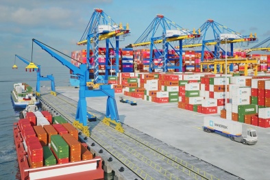 Nhập khẩu tăng cao hơn xuất khẩu - Việt Nam nhập siêu trong tháng 2 năm 2025