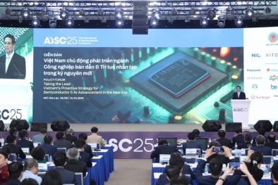 Thủ tướng: Kiên quyết cắt bỏ 30% TTHC, xây dựng thể chế thông thoáng thúc đẩy AI và bán dẫn