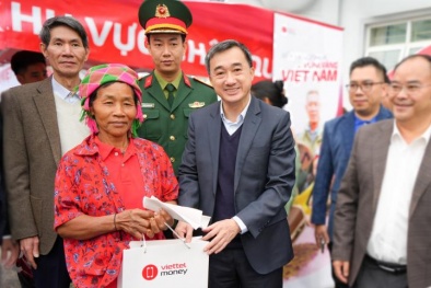 Viettel đồng hành cùng ngành y tế chăm sóc sức khỏe cộng đồng