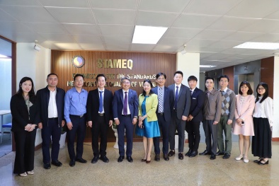 Tăng cường hợp tác trong lĩnh vực công nghệ mới giữa Uỷ ban TCĐLCL Quốc gia và Viện KTR