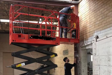 TCVN 13919:2024 về thang nâng xây dựng vận chuyển người và vật liệu bằng cabin