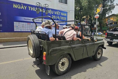 Nhiều nguy cơ từ những chiếc xe thay đổi kết cấu tạm bợ, thô sơ để chở khách du lịch