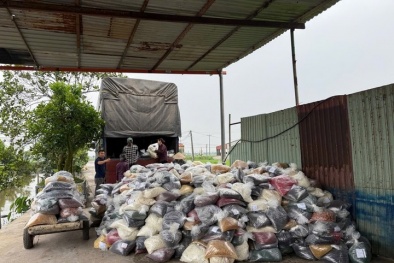 Triệt phá đường dây sản xuất 100 tấn thực phẩm chức năng giả