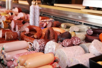 Mỹ thu hồi hơn 8,5 tấn xúc xích và thịt chể biến sẵn do vượt ngưỡng chất phụ gia bảo quản