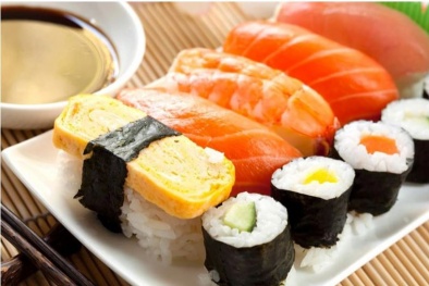 Ăn sushi và sashimi: Nguy cơ nhiễm vi khuẩn sau vẻ ngoài hấp dẫn