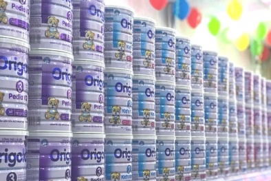 Mập mờ nguồn gốc, rủi ro chất lượng: 'Sữa cỏ' có đáng tin?