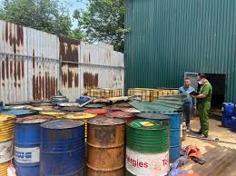 Cơ sở tái chế dầu thải bằng công nghệ 'tự vẽ' làm hủy hoại môi trường