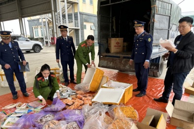 Bắt liên tiếp 9 vụ buôn bán nội tạng động vật không rõ nguồn gốc