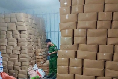 Hà Giang: Phát hiện 30 tấn thực phẩm không rõ nguồn gốc chỉ trong một ngày