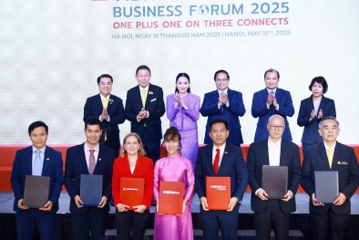 Thủ tướng Việt Nam và Thái Lan chứng kiến thỏa thuận chuyển giao 50 tàu bay Boeing cho Vietjet Thái Lan