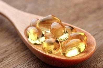 Chuyên gia chỉ cách uống dầu cá đúng thời điểm để đạt nhiều lợi ích cho não và tim mạch