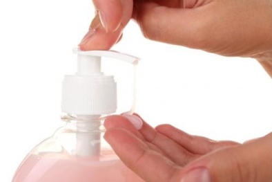 Thu hồi và tiêu hủy 3 sản phẩm mỹ phẩm vi phạm tiêu chuẩn tại Ninh Thuận