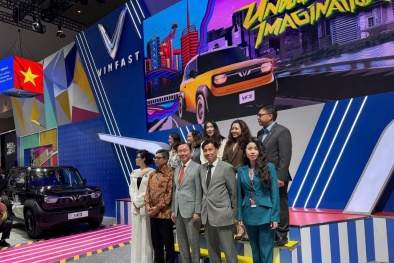 VinFast lập kỷ lục tại IIMS Surabaya 2025 với 4 giải thưởng, VF 3 được xướng tên ‘Xe đô thị tốt nhất’