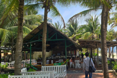 Đà Nẵng: Cơ sở du lịch xả thải thẳng ra biển bị phạt 220 triệu đồng