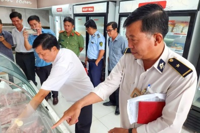 Xử phạt 3 cửa hàng thuộc Công ty CP Việt Nam do vi phạm an toàn thực phẩm