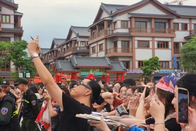 Đại tiệc ưu đãi cho các 'Gai con' tham gia 'Anh trai vượt ngàn chông gai' tại Ocean City