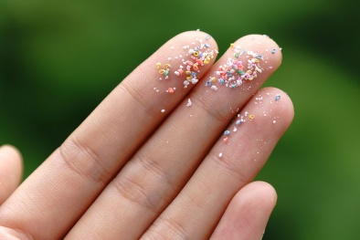 Phát triển tiêu chuẩn về làm sạch hạt vi mô trong môi trường