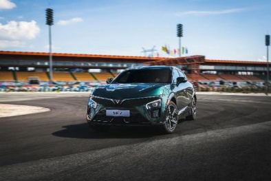 Trạm sạc quá ‘dư dả’, chủ xe VinFast VF 7 rủ nhau du lịch 0 đồng