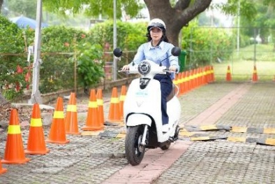 Xe điện VinFast giá từ 12 triệu đồng thu hút dân văn phòng chuyển đổi xanh