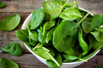 Mỹ cảnh báo những loại rau quả nhiễm thuốc trừ sâu nhiều nhất năm 2025